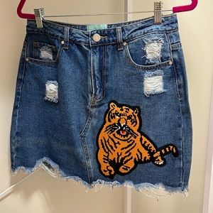 Judith March tiger skirt - never worn, too big.